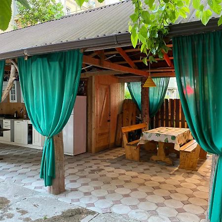 Sun Hotel Guest House Pizunda Exterior foto